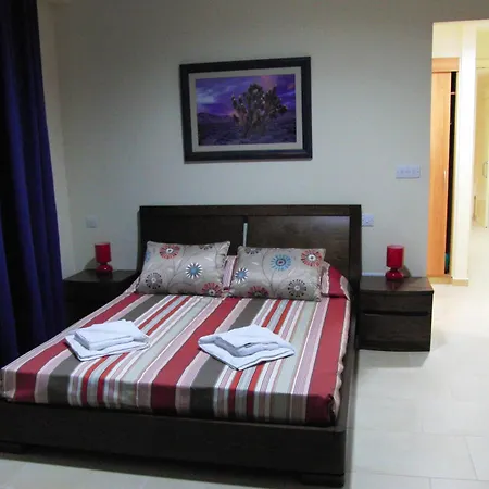 Hotel Royal Blue & 4*